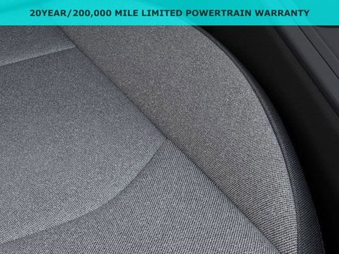 New 2025 Kia K4 LX image 24