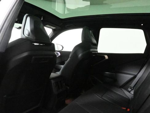 Used 2025 BMW X3 xDrive30i w/ Premium Package image 33