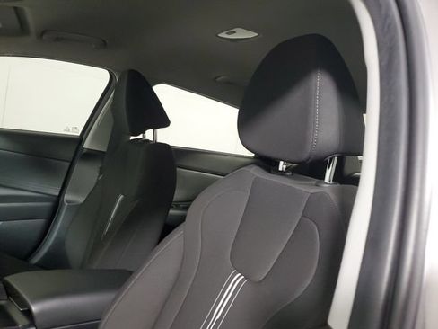 Used 2023 Hyundai Elantra SEL FWD image 20
