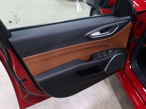 Used 2021 Alfa Romeo Giulia Ti w/ Active Assist 2 Package TI image 9