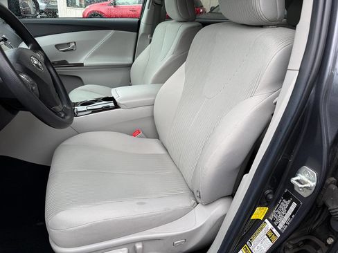 Used 2011 Toyota Venza AWD w/ Convenience Pkg image 80