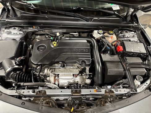 Used 2023 Chevrolet Malibu LT FWD image 28