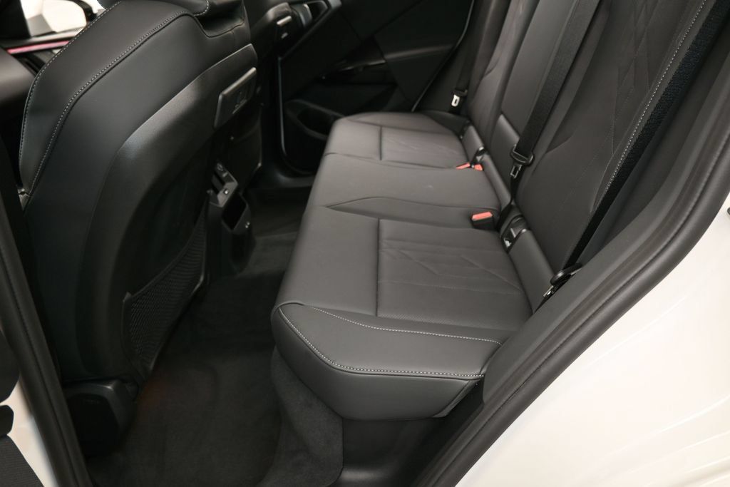 Used 2026 BMW X3 xDrive30i w/ M Sport Package AWD/4WD image 33