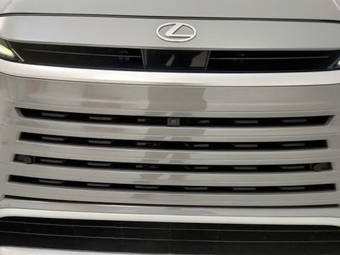 Used 2024 Lexus TX 500h AWD w/ Technology Package image 23
