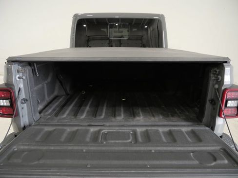 Certified 2023 Jeep Gladiator Overland AWD/4WD image 26