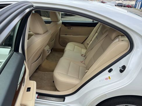 Used 2013 Lexus ES 350 w/ Premium Pkg image 15