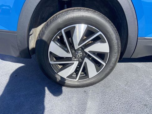 Certified 2025 Volkswagen Atlas SE w/ Panoramic Sunroof Package image 11