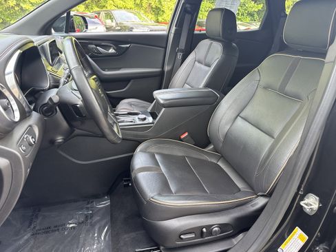 Used 2019 Chevrolet Blazer Premier w/ Sun and Wheels Package AWD/4WD image 4