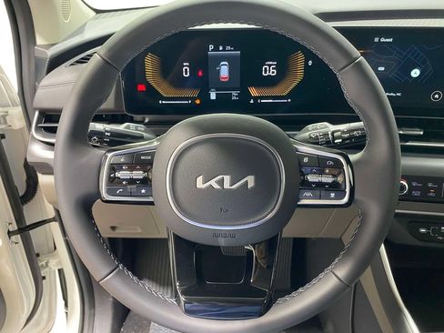 New 2026 Kia Carnival FWD image 20