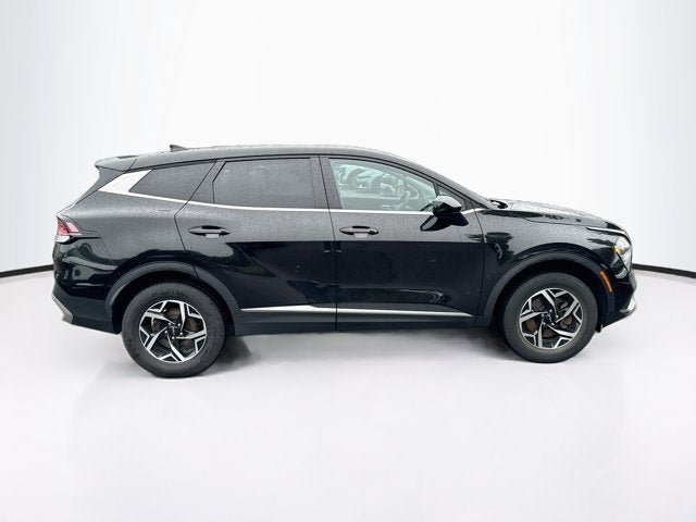 Used 2023 Kia Sportage LX AWD/4WD image 4