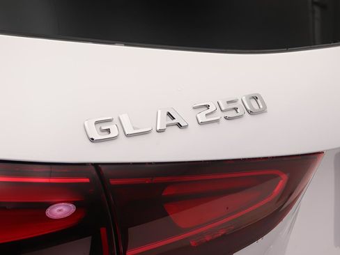 Certified 2026 Mercedes-Benz GLA 250 image 19