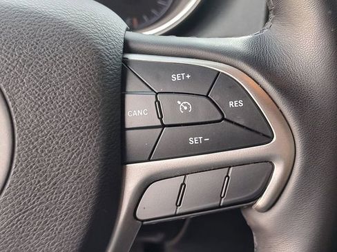 Certified 2022 Jeep Grand Cherokee Limited image 21