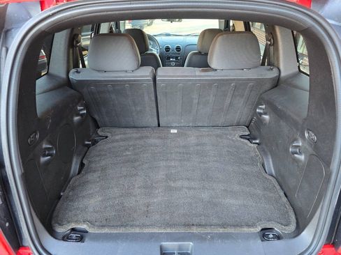 Used 2010 Chevrolet HHR LT FWD image 14