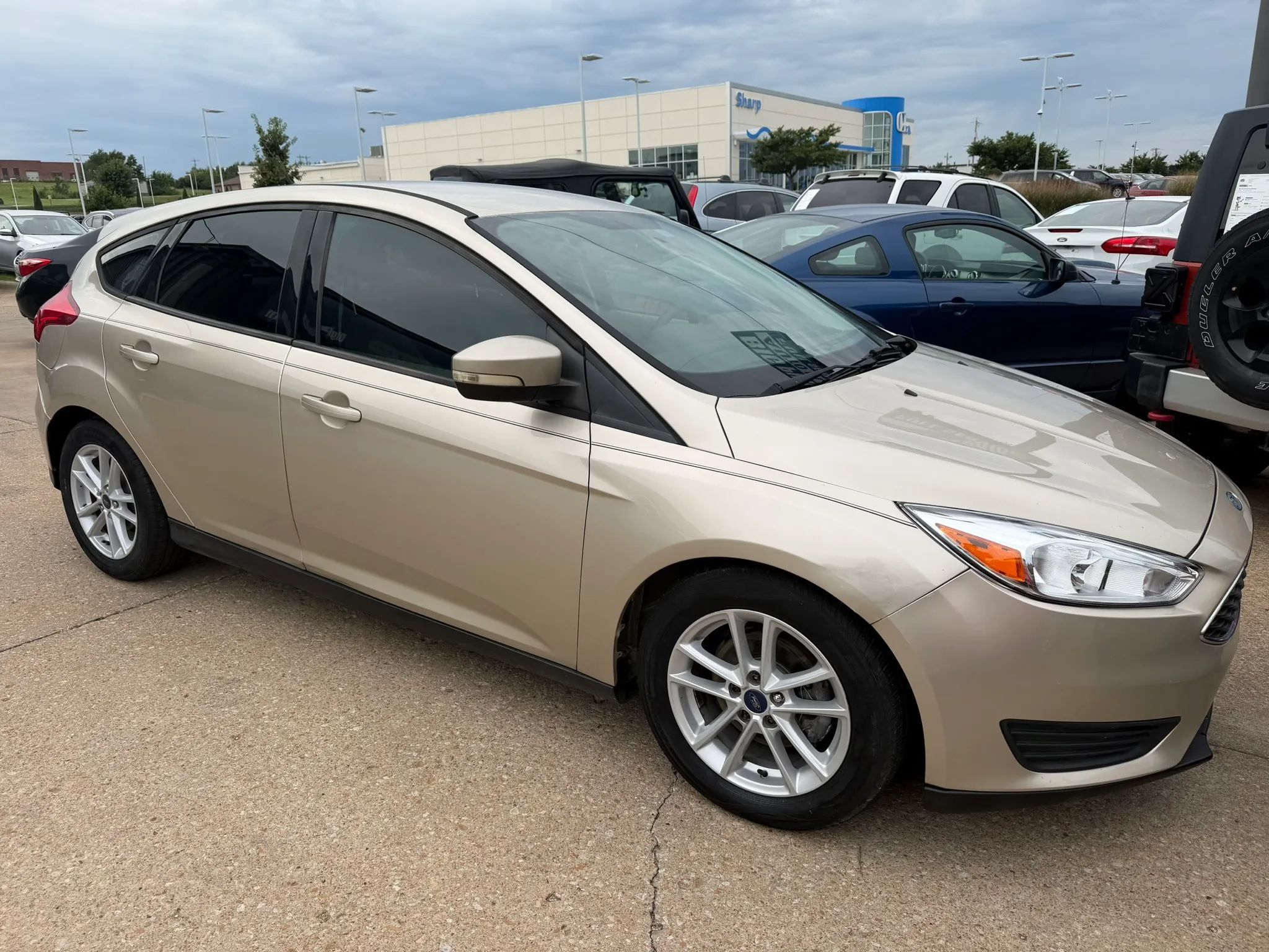 Used 2017 Ford Focus SE FWD image 5