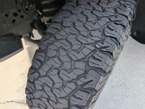 Used 2025 Ford F150 Raptor w/ Equipment Group 803A Raptor R AWD/4WD image 12