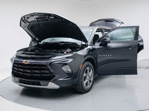 Used 2023 Chevrolet Blazer LT w/ Convenience Package image 18