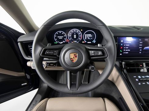 New 2026 Porsche Panamera 4 AWD/4WD image 22