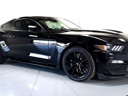 Used 2019 Ford Mustang Shelby GT350 w/ Technology Package RWD image 1