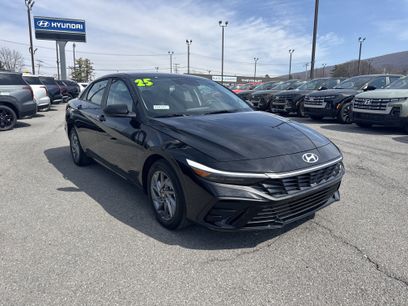 New 2025 Hyundai Elantra Blue