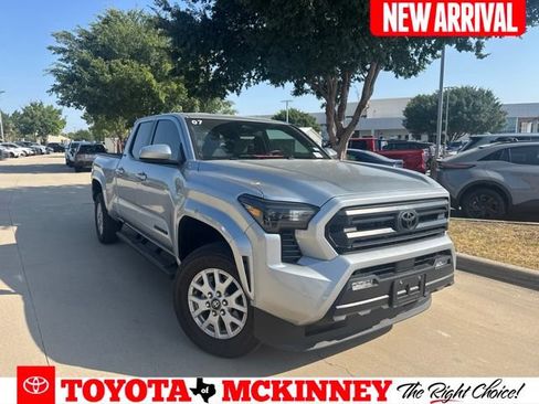 Used 2025 Toyota Tacoma SR5 AWD/4WD image 1