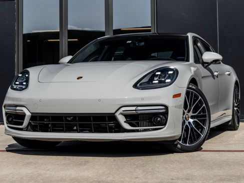 Used 2023 Porsche Panamera Turbo S Executive image 1