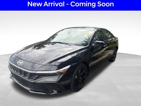 Used 2026 Hyundai Elantra Sport FWD image 1