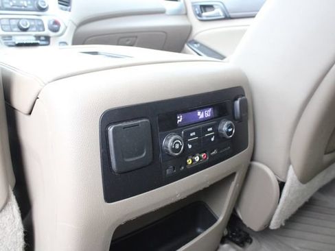 Used 2016 GMC Yukon SLT w/ Open Road Package AWD/4WD image 26
