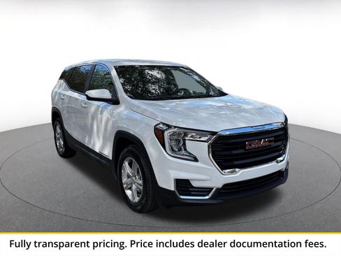 Used 2024 GMC Terrain SLE FWD image 1