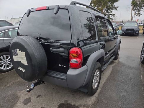 Used 2004 Jeep Liberty Sport w/ PWR Convenience Group image 4