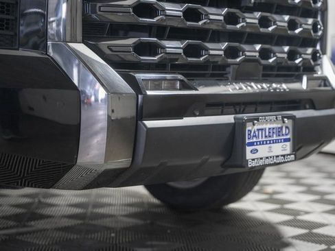 Used 2023 Toyota Tundra Platinum image 14