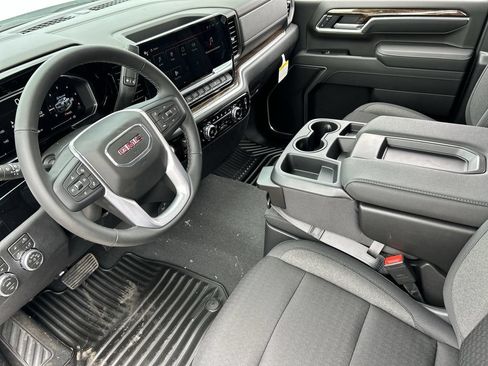 New 2026 GMC Sierra 2500 SLE AWD/4WD image 10