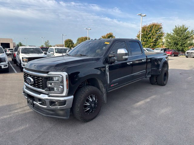 Used 2024 Ford F350 Lariat w/ Lariat Ultimate Package AWD/4WD image 3