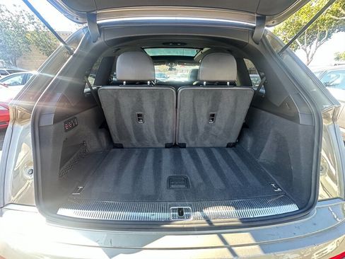 Used 2017 Audi Q7 3.0T Prestige AWD/4WD image 11