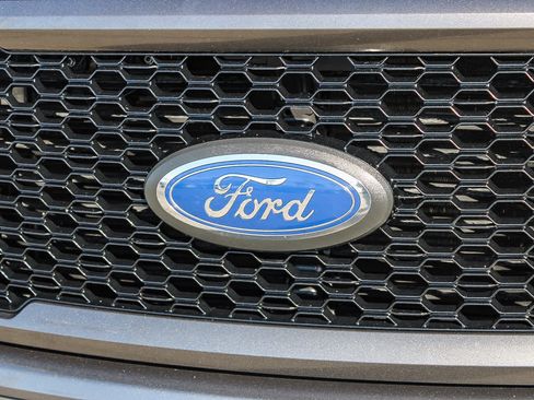 Used 2019 Ford F150 XL w/ Equipment Group 101A Mid image 11