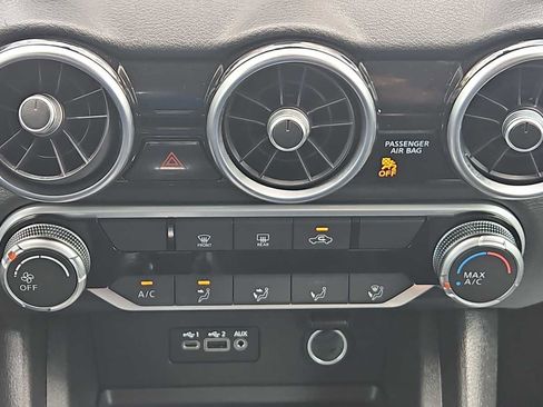 Used 2023 Nissan Sentra SV FWD image 16
