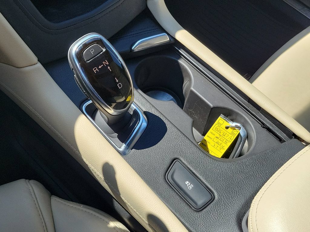 Used 2018 Cadillac XT5 Luxury w/ Driver Awareness Package FWD image 29