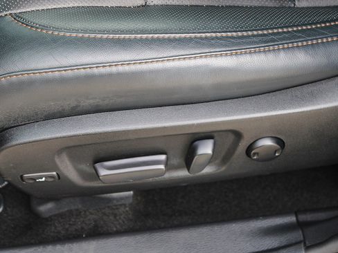 Used 2019 Toyota Highlander Limited Platinum image 22