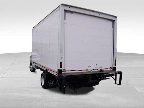 Used 2024 Ford E-450 and Econoline 450 Super Duty w/ Power Windows & Locks Group image 7
