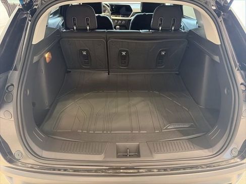 New 2026 Chevrolet Trax LS w/ LS Convenience Package FWD image 12