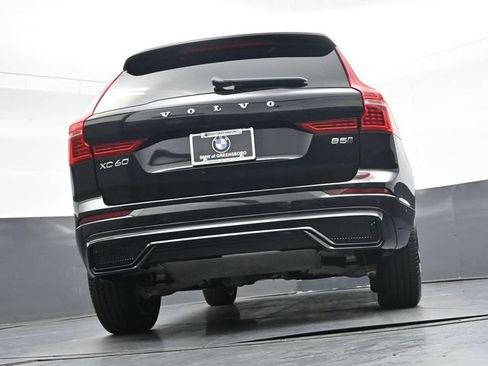 Used 2024 Volvo XC60 B5 Plus AWD/4WD image 33