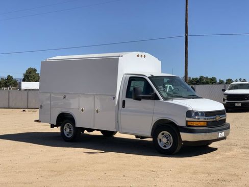 New 2026 Chevrolet Express 3500 w/ Power Convenience Package RWD image 3