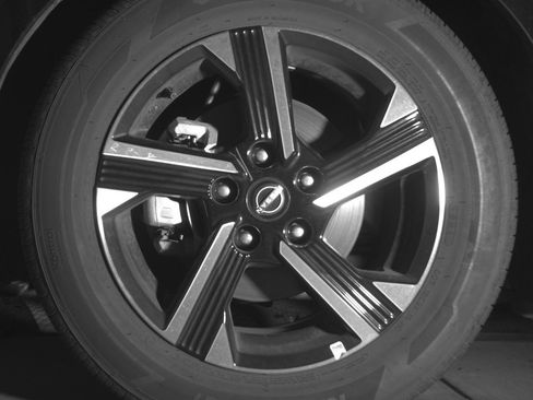 Used 2025 Nissan Sentra SV FWD image 12