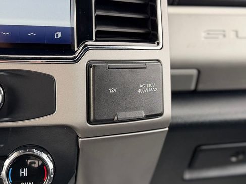 Used 2022 Ford F350 Lariat image 20