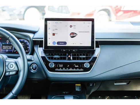 Used 2026 Toyota Corolla SE w/ SE Package FWD image 12