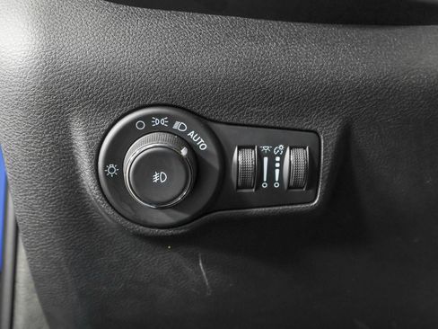 Used 2023 Jeep Compass Limited AWD/4WD image 25