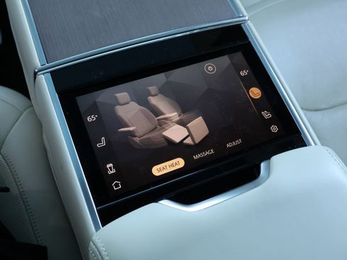 Used 2023 Land Rover Range Rover First Edition image 31