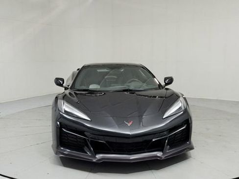 Used 2023 Chevrolet Corvette Z06 image 8