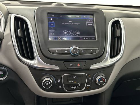 Used 2022 Chevrolet Equinox LS image 21