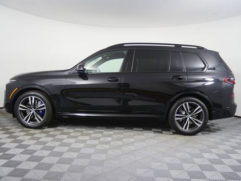 Used 2025 BMW X7 xDrive40i w/ M Sport Package image 6