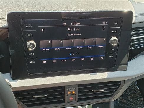 New 2025 Volkswagen Jetta SE image 10